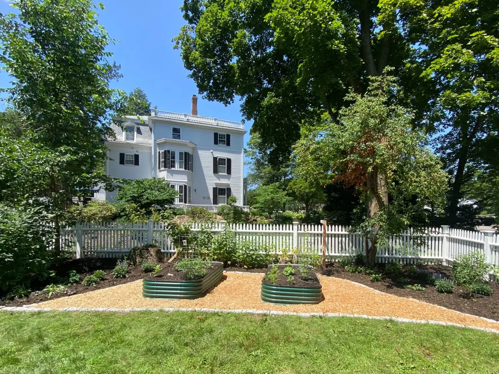 Custom cedar raised garden beds